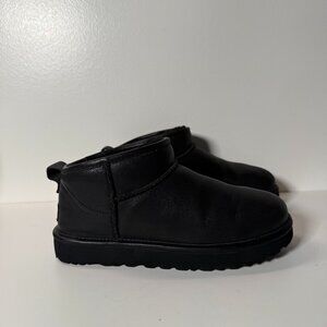 UGG Classic Ultra Mini Leather